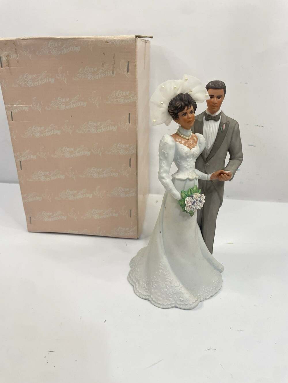 Vintage Roman Inc Ashley & Steven Through The Eyes Of Love Musical Topper 60188